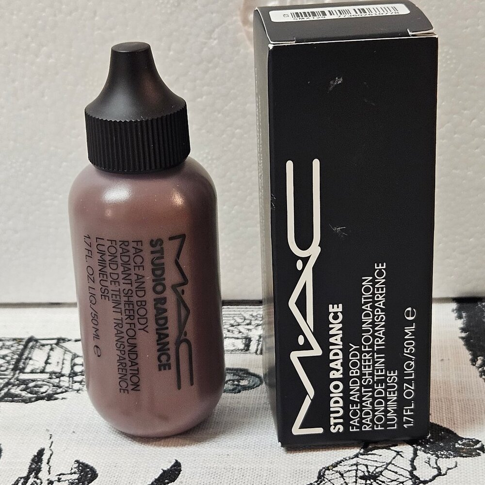 MAC Studio Radiance Face and Body Radiant Sheer Foundation W8 1.7 fl oz / 50 mL